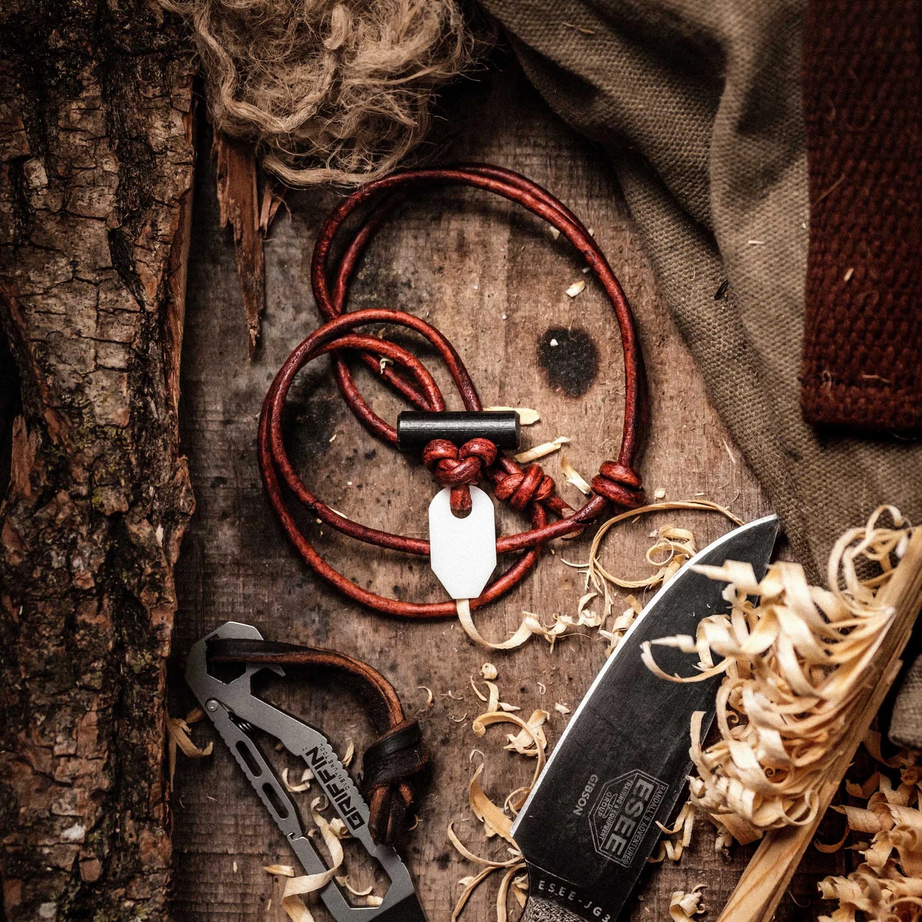 BUSHCRAFT NECKLACE™