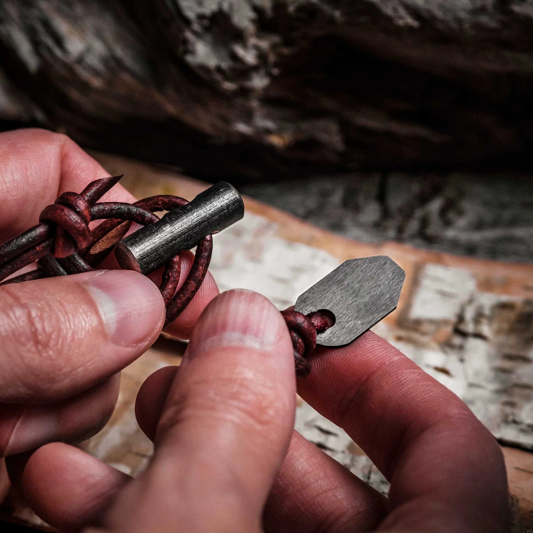 BUSHCRAFT NECKLACE™